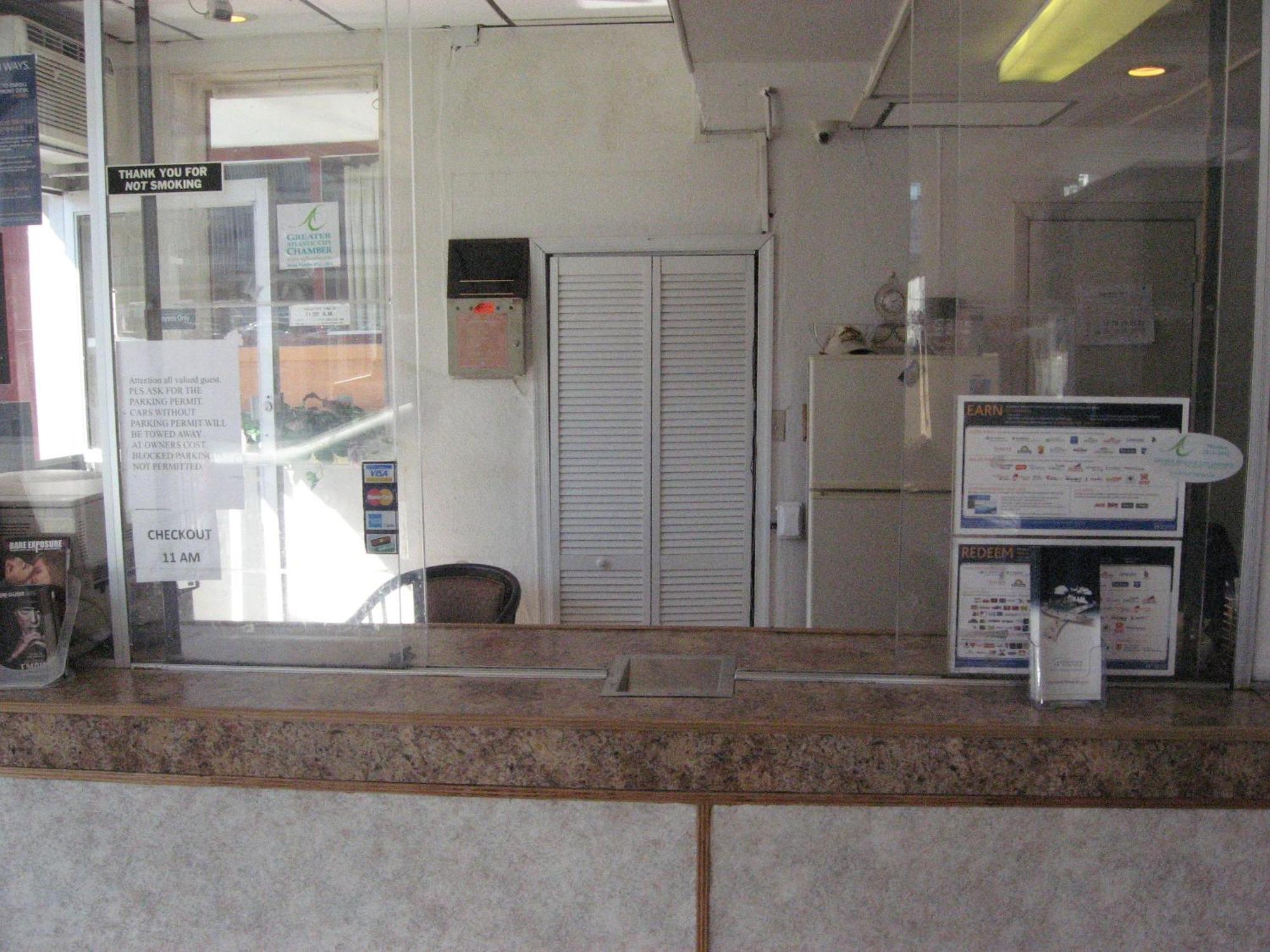Atlantic Motor Inn Near Boardwalk Атлантик Сити Екстериор снимка